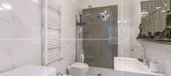 2 bedrooms Apartment in Rome, Italy No. 358712 9