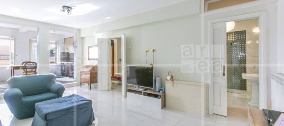 2 bedrooms Apartment in Rome, Italy No. 358712 2