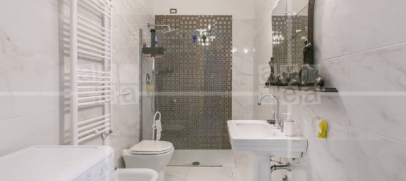 2 bedrooms Apartment in Rome, Italy No. 358712 10