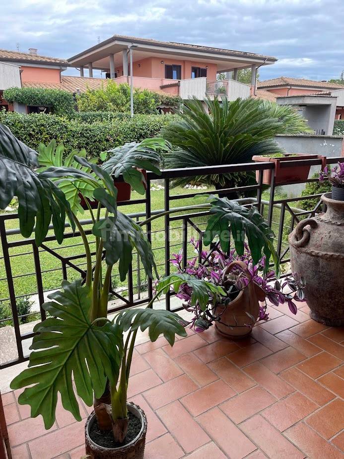 4 bedrooms Apartment in Latina, Italy No. 229042