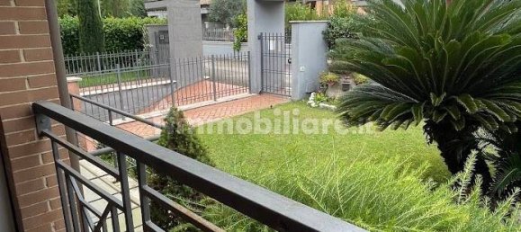 4 Schlafzimmer Wohnung in Latina, Italy, Nr. 229042 8