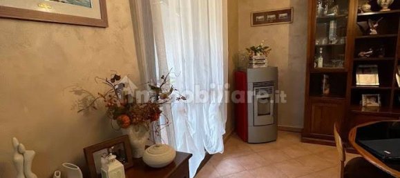 4 Schlafzimmer Wohnung in Latina, Italy, Nr. 229042 10