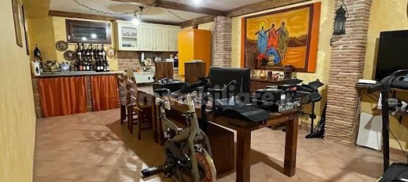 4 Schlafzimmer Wohnung in Latina, Italy, Nr. 229042 43