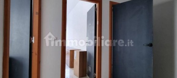 3 rooms Office in Messina, Italy No. 157019 10