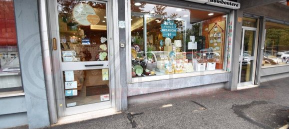 4غرفة عقار تجاري في Rome, Italy رقم 85110 2