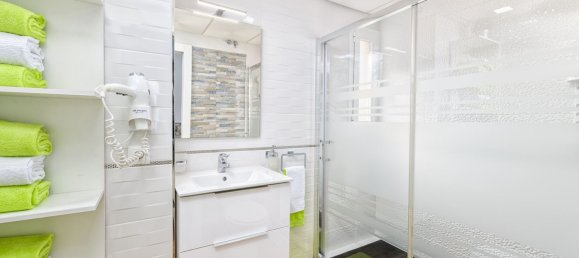 3 Schlafzimmer Doppelhaus in Malaga, Spain, Nr. 145534 17