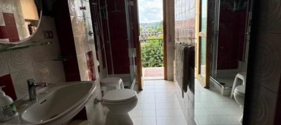 5 rooms Apartment in Certaldo, Italy No. 30478 11