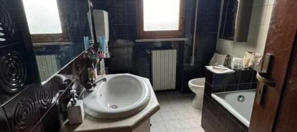 5 rooms Apartment in Certaldo, Italy No. 30478 12