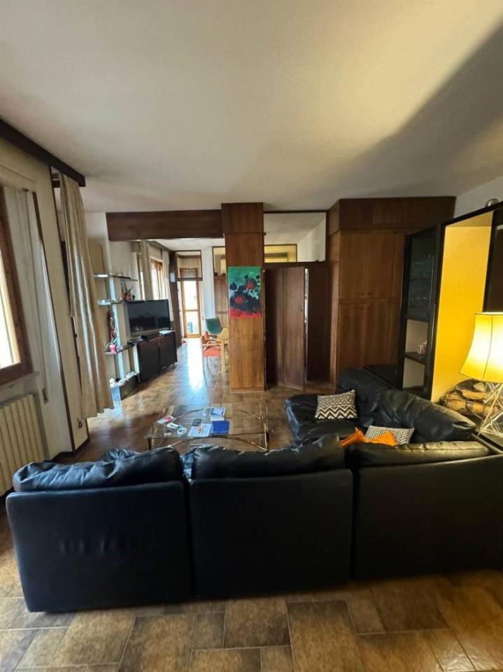 5 rooms Apartment in Certaldo, Italy No. 30478