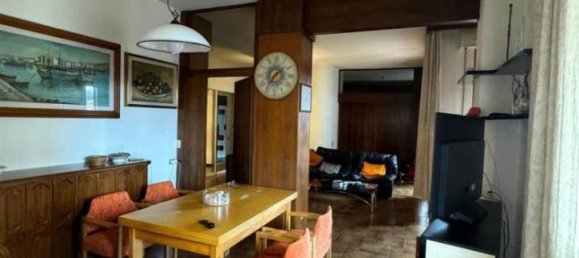 5 rooms Apartment in Certaldo, Italy No. 30478 3