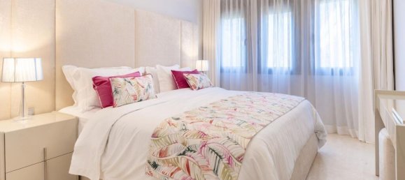 3 bedrooms Penthouse in Estepona, Spain No. 147452 19