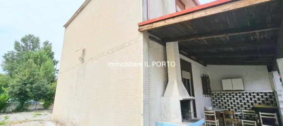 2 bedrooms House in Comacchio, Italy No. 295762 10