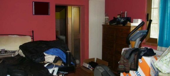 7 rooms Apartment in Terre Roveresche, Italy No. 96646 58