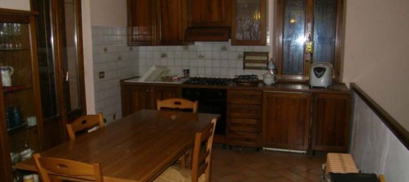 7 rooms Apartment in Terre Roveresche, Italy No. 96646 41