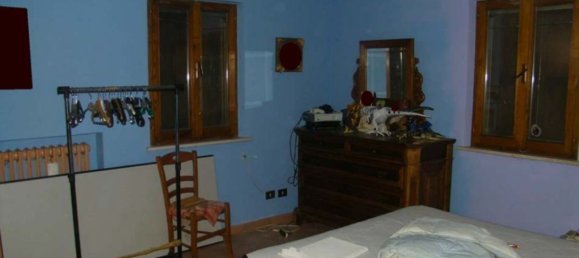7 rooms Apartment in Terre Roveresche, Italy No. 96646 45