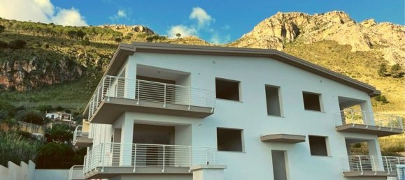 4 rooms Apartment in Castellammare del Golfo, Italy No. 258713 5