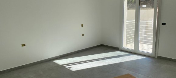 4 rooms Apartment in Castellammare del Golfo, Italy No. 258713 32