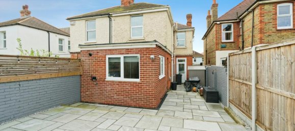 4 bedrooms House in Ramsgate, United Kingdom No. 10791 13