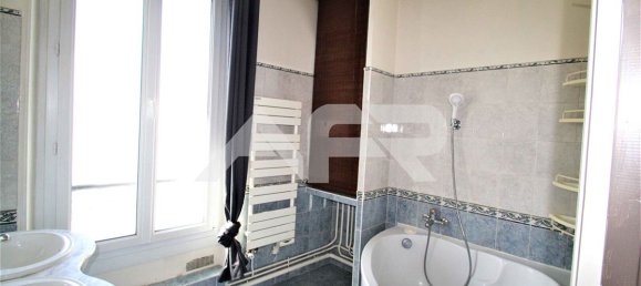 1 bedroom Duplex in Chatou, France No. 179926 5