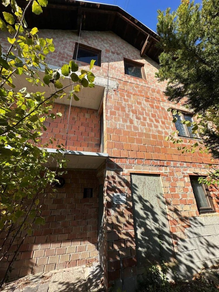 6 rooms House in Gallneukirchen, Austria No. 73113