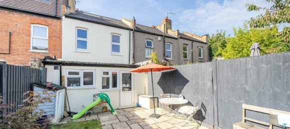 3 bedrooms House in Beckenham, United Kingdom No. 14420 7