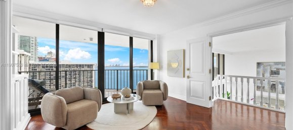 5 bedrooms Commercial property for sale in Miami, Miami-Dade, Florida, USA № 615847 6
