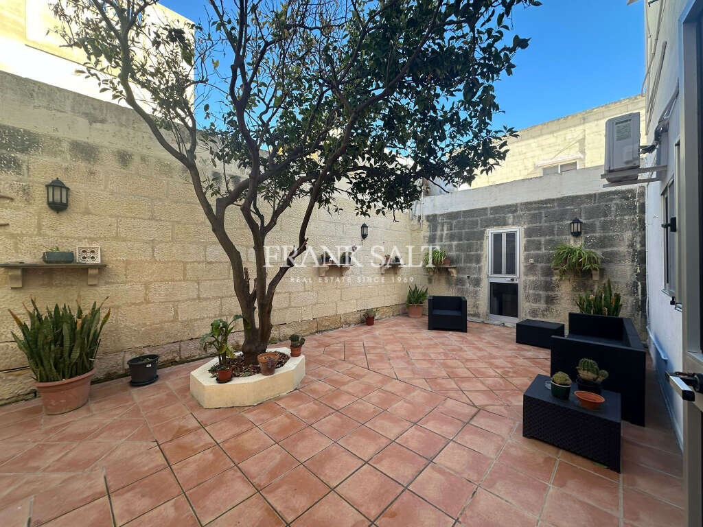 Мезонет с 3 спальнями в Нашшар, Мальта № 7537