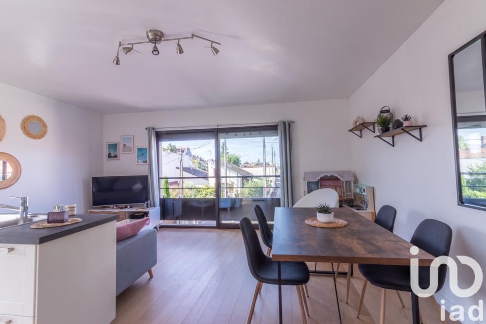 2 chambres Appartement à Chatou, France No. 348036