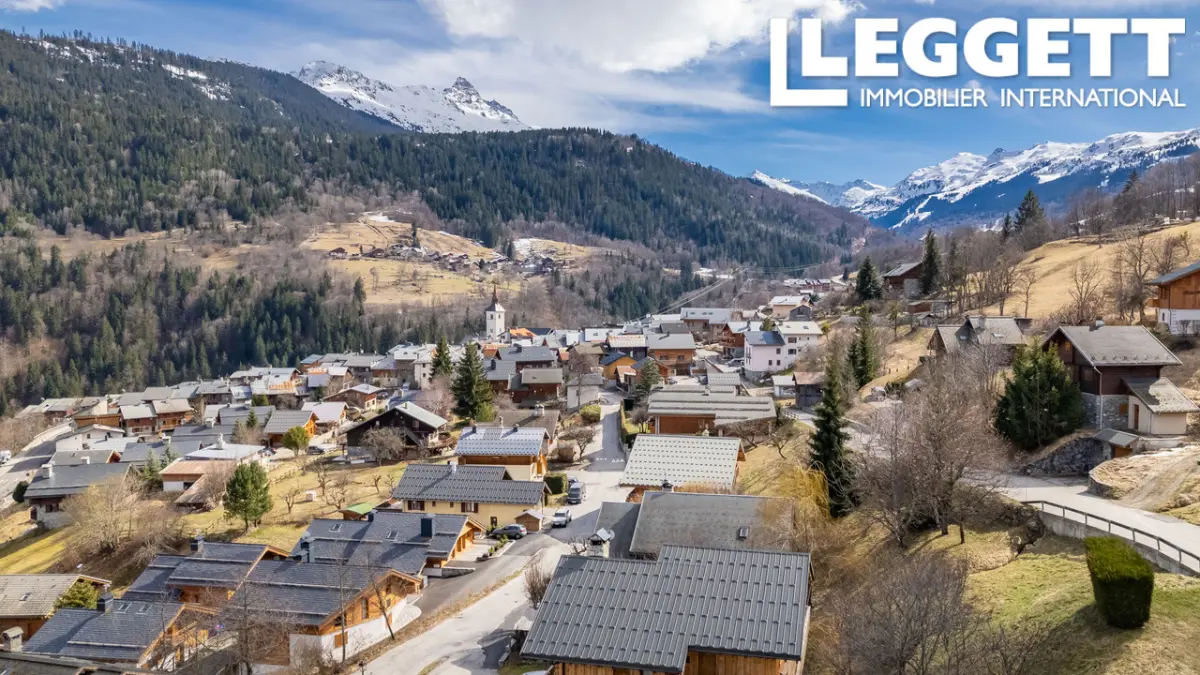  قطعة أرض في Les Allues, France 2351متر مربع رقم 203113