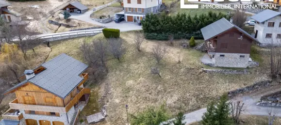  قطعة أرض في Les Allues, France 2351متر مربع رقم 203113 3