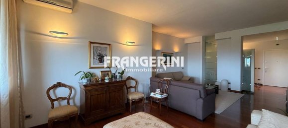 3 bedrooms Apartment in Livorno, Italy No. 273047 8