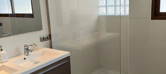 Villa de 4 dormitorios en Marbella, Spain No. 139302 9