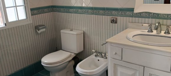 Villa de 4 dormitorios en Marbella, Spain No. 139302 17