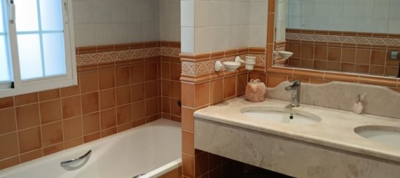 Villa de 4 dormitorios en Marbella, Spain No. 139302 14