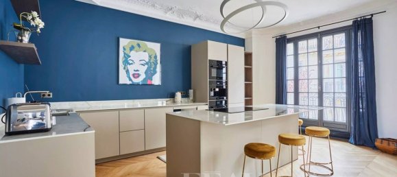 4 bedrooms Apartment in Paris, France No. 148869 5