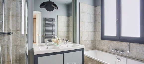 4 bedrooms Apartment in Paris, France No. 148869 25