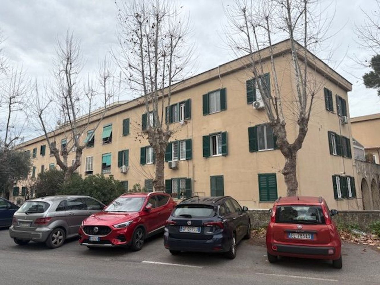 3 rooms Apartment in Rome, Italy No. 199378