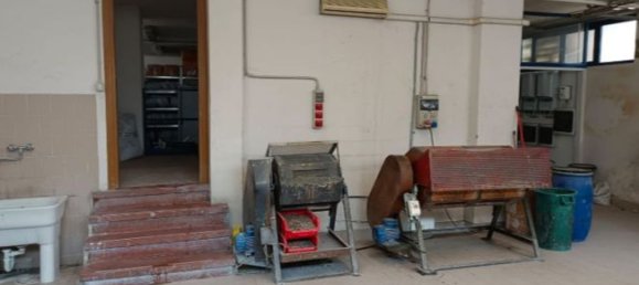 700m² Warehouse in Cinisello Balsamo, Italy No. 149538 22