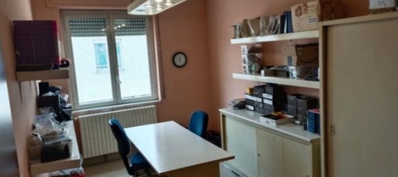 700m² Warehouse in Cinisello Balsamo, Italy No. 149538 14