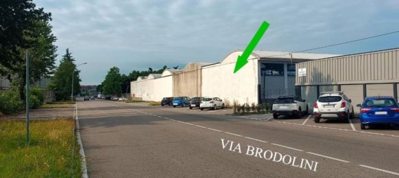 700m² Warehouse in Cinisello Balsamo, Italy No. 149538 33