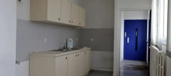 Büro in Le Mans, France 754m², Nr. 346103 13