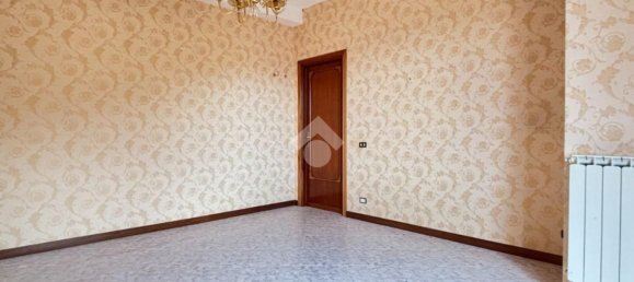 3غرفة شقة في Cave, Italy رقم 217139 2