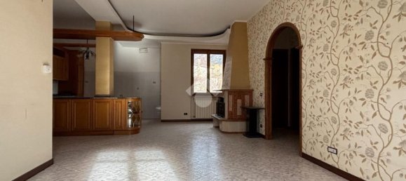 3غرفة شقة في Cave, Italy رقم 217139 9