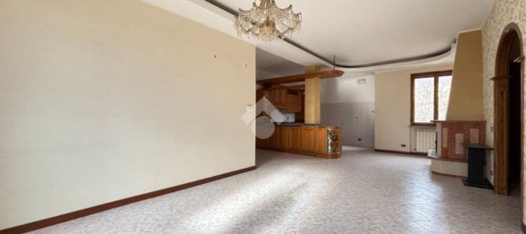 3غرفة شقة في Cave, Italy رقم 217139 25