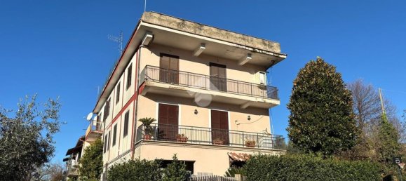 3غرفة شقة في Cave, Italy رقم 217139 40