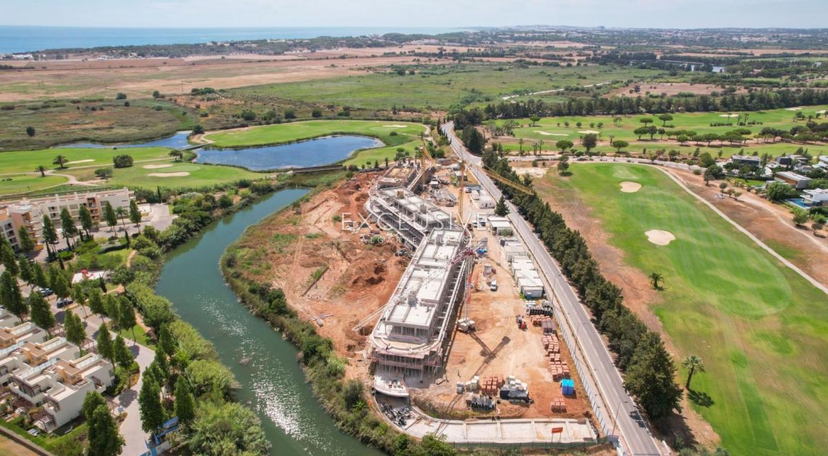 Apartamento de 2 dormitorios en Loule, Portugal No. 1791