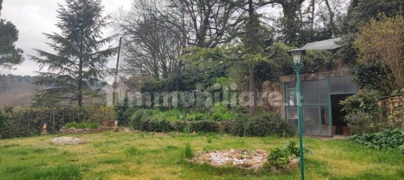 Apartamento de 3 dormitorios en Vaglia, Italy No. 48676 2