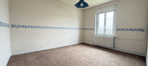 Apartamento de 3 dormitorios en Mirecourt, France No. 160691 4