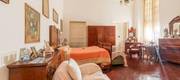6 rooms Apartment in Levanto, Italy No. 139675 2