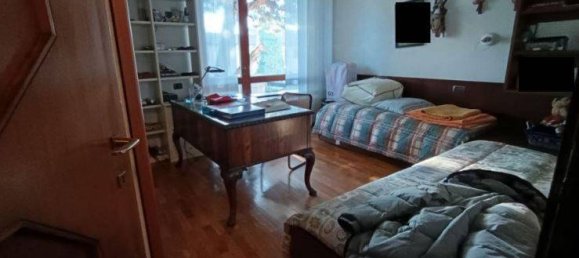 3 Schlafzimmer Villa in Robecchetto con Induno, Italy, Nr. 268293 13